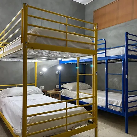 Lion University&youth 2 * Milano