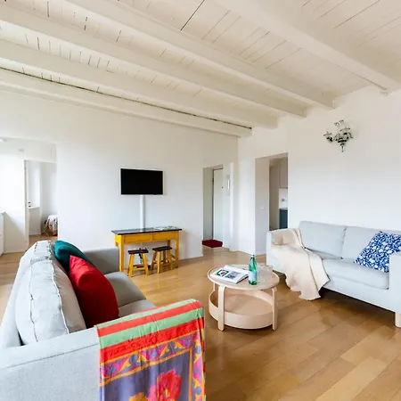 Apartman Large & Comfy - A Few Steps From The Duomo Milánó