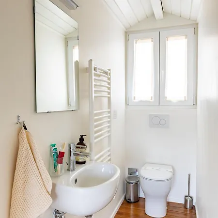 Large & Comfy - A Few Steps From The Duomo Apartman