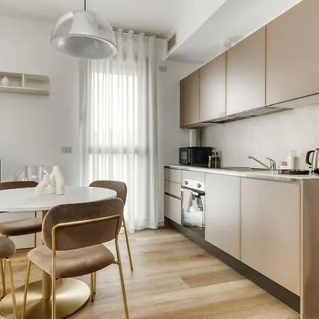 Limehome Park Towers Apartament *