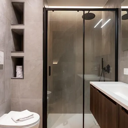 Appartement Boutique D'este - 5 Min Metro - Olimpiadi Milano-cortina 26 - Salone Del Mobile 26 *