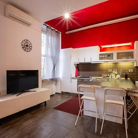 Modern Open Space -area Certosa Apartment Milan