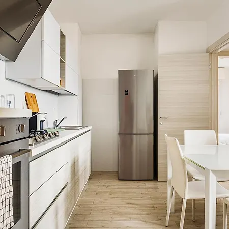 아파트 Brand New 1 Bedroom In Navigli Area *