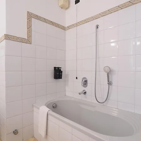 Unique Duomo Luxury Apartment Milan