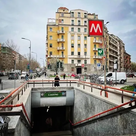 Bilocale Santagostino * Milan