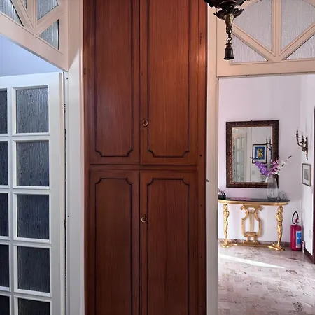 Апартаменты Casa Kolbe 8 , Centro M4 *