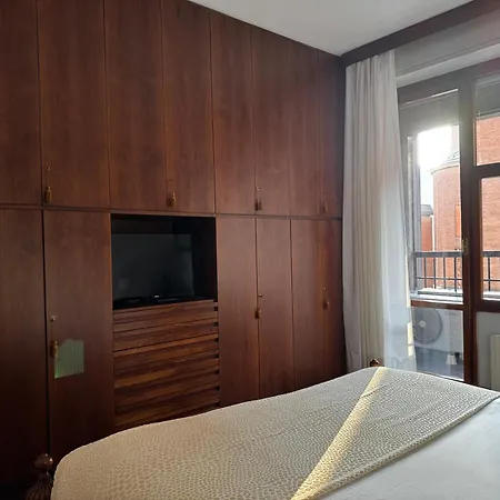 Casa Kolbe 8 , Centro M4 Apartment