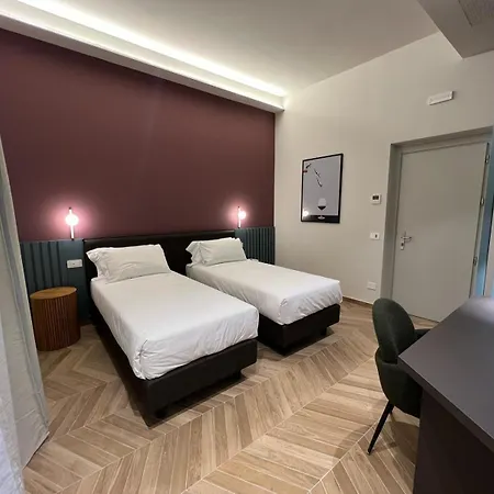 Rossovino Hotel 2*
