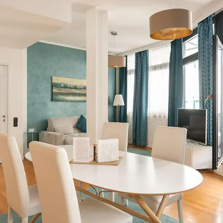 Apartment Heart Duomo District Milan