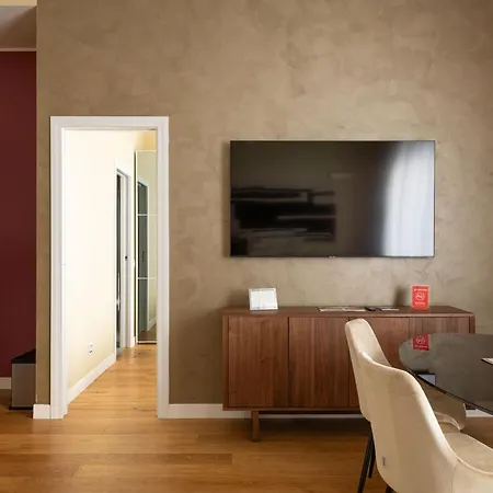Heart Duomo District Apartment Milan