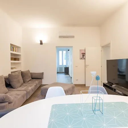 Moscova Elegant Apartment Milan