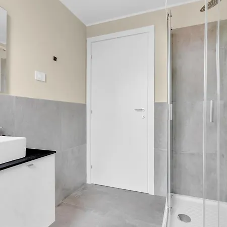 Apartman Living With Terrace & Garage By Ndp Rent Milánó