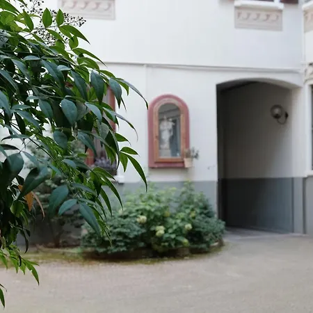 Garibaldi Isola Apartment