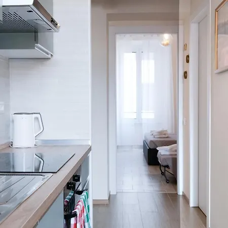 Apartment Garibaldi Isola Milan