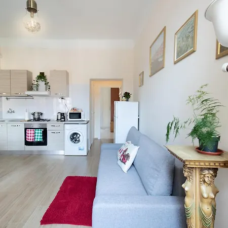 Garibaldi Isola Apartment *