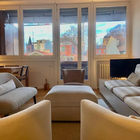 Bright&stylish Near Duomo, Center Apartment