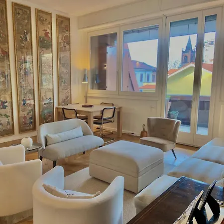 Bright&stylish Near Duomo, Center Apartment