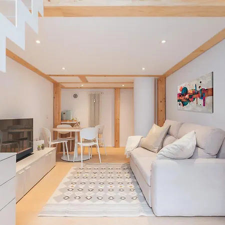 Lägenhet Modern Loft In - Near Lodi Tibb Metro *