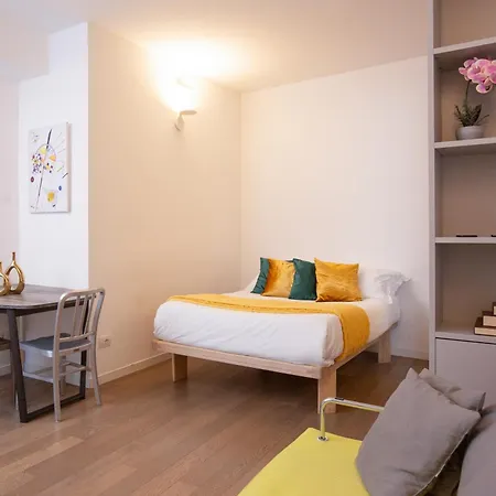 Spiga Elite Studio - Near San Babila M1 Apartment Milan