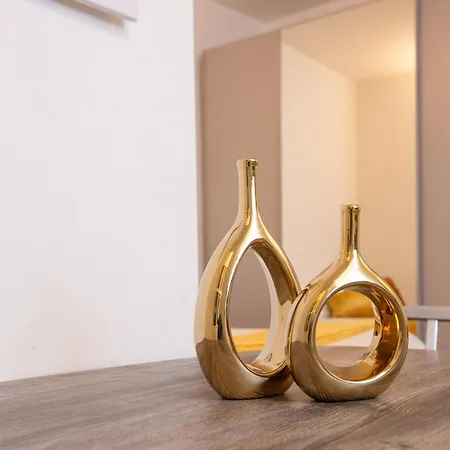 Spiga Elite Studio - Near San Babila M1 Milan