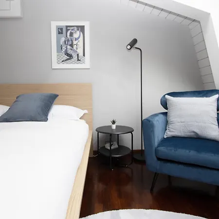 Penthouse With Patio & 2 Baths, 10 Min To Duomo * Mediolan