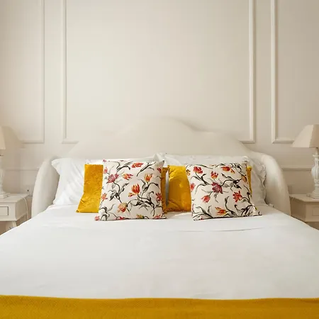 Santa Tecla Living Ruggero Di Lauria 2 Милан