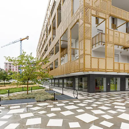 Amazing & - Life District! Apartment *