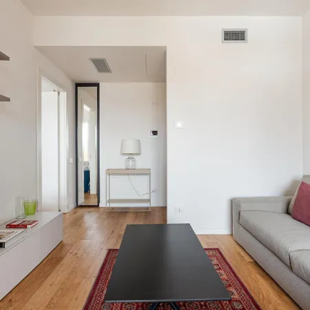 Amazing & - Life District! Apartment