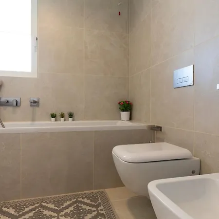 Torre Luxury Apartment