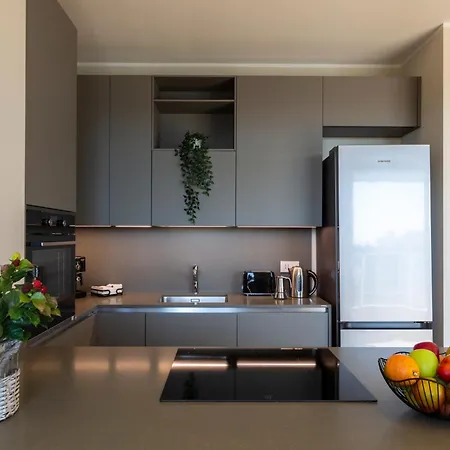 Torre Luxury Apartment