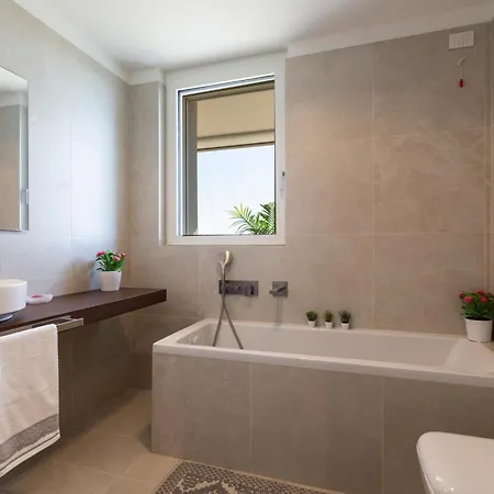 Torre Luxury *