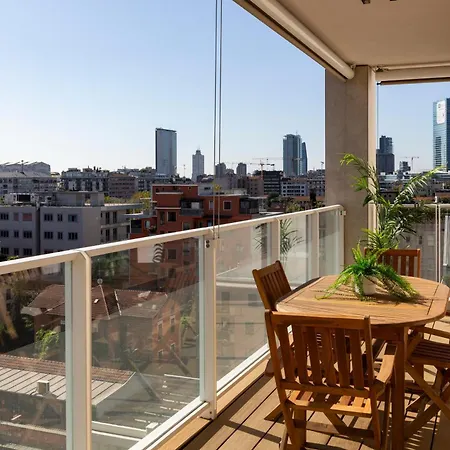 Torre Luxury Apartment