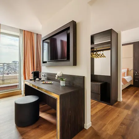 Dei Cavalieri Duomo Hotel 4*