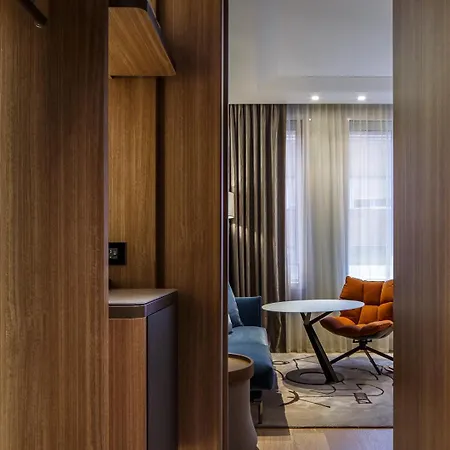 Cavour Hotel 4*
