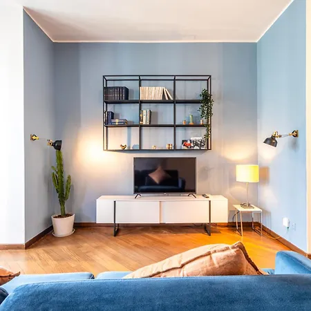 Apartment Porta Nuova Elegance & Comfort Near Corso