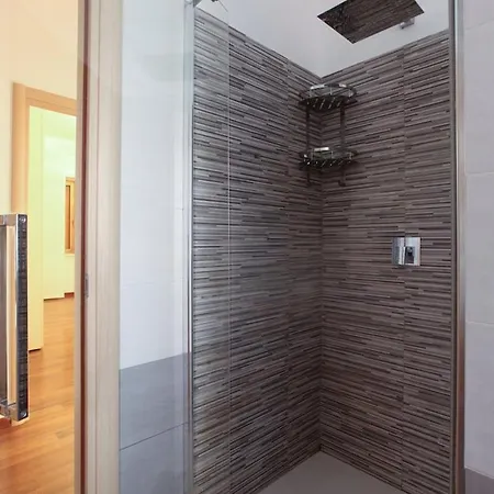 Apartment Elegante E Ampio In Zona Moscova Milan