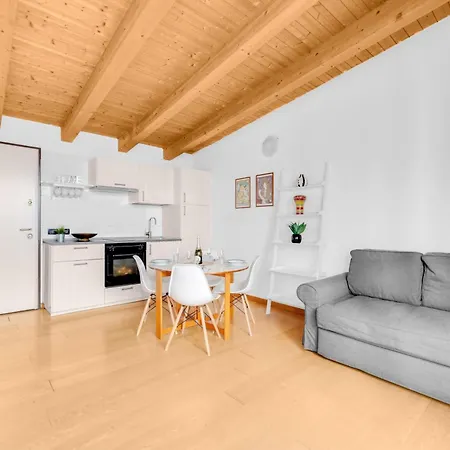 Apartment Mo37 -duomo-loreto - Chic -