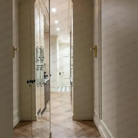 Modern Hugo Hotel Milan