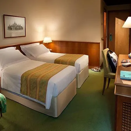 Cavour 4* Milano