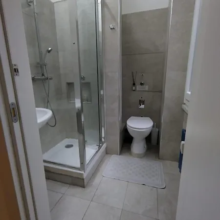 Stanza Privata Per 4 Kwatera prywatna *