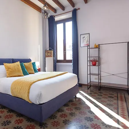 Free Parking - The Storyteller's Sanctuary - 5th Floor - No Elevator Milan