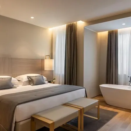 Luxurious In * Milano
