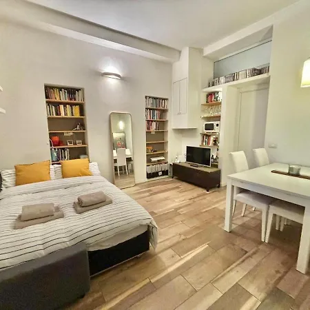 Camihouse - Comfy Place In Isola District Lägenhet Milano