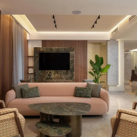 Hotel Mozart 4*