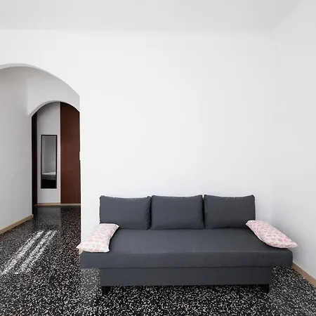 Alessia's Flat - Michetti *