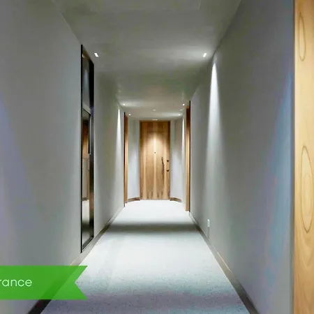 Appartement San Babila Tower With Panoramic Terrace Overlooking Duomo By Rentopolis Milan