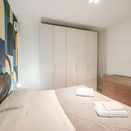 Apartman - Spazioso Vicino Metro
