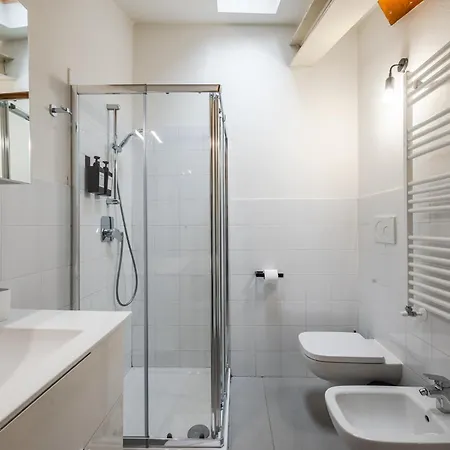 - Spazioso Vicino Metro Apartman Milánó