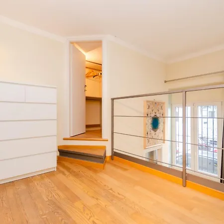 Apartamento Luxury 3 Fiat, Ariberto Home, Tra Centro Storico Di E Navigli, Con Spaziosa Jacuzzi *