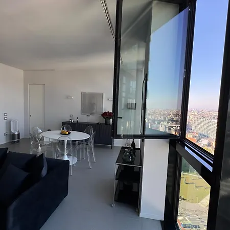Solaria 18 Skyloft * Milano